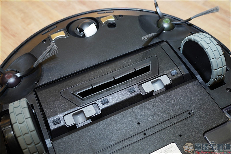 ECOVACS DEEBOT OZMO 920 多樓層掃拖一體機器人開箱動手玩:搭載Smart Navi 3.0雷射地圖導航技術、獨家OZMO™智慧濕拖技術 - 電腦王阿達 ECOVACS DEEBOT OZMO 920 多樓層掃拖一體機器人開箱動手玩:搭載Smart Navi 3.0雷射地圖導航技術、獨家OZMO™智慧濕拖技術 - 電腦王阿達