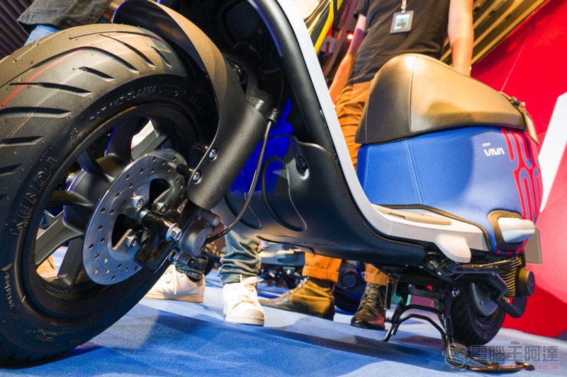 單電池款 Gogoro VIVA 動手玩 :集輕巧於一身的綠牌 PBGN 電動車 - 電腦王阿達 單電池款 Gogoro VIVA 動手玩 :集輕巧於一身的綠牌 PBGN 電動車 - 電腦王阿達