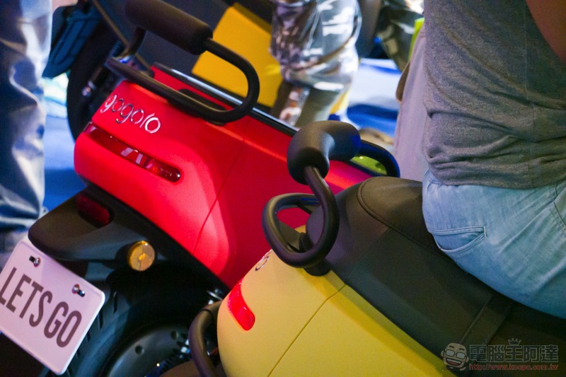 單電池款 Gogoro VIVA 動手玩 :集輕巧於一身的綠牌 PBGN 電動車 - 電腦王阿達 單電池款 Gogoro VIVA 動手玩 :集輕巧於一身的綠牌 PBGN 電動車 - 電腦王阿達