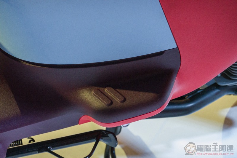 單電池款 Gogoro VIVA 動手玩 :集輕巧於一身的綠牌 PBGN 電動車 - 電腦王阿達 單電池款 Gogoro VIVA 動手玩 :集輕巧於一身的綠牌 PBGN 電動車 - 電腦王阿達