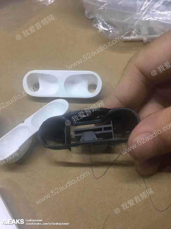 alleged-airpods-3-prototype-surfaces alleged-airpods-3-prototype-surfaces