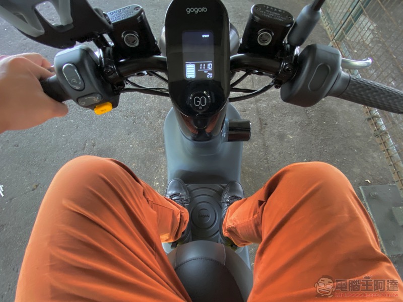 續航力好嗎? 單電池版 Gogoro VIVA 試乘體驗 + 使用攻略 + 設計細節分享 - 電腦王阿達 續航力好嗎? 單電池版 Gogoro VIVA 試乘體驗 + 使用攻略 + 設計細節分享 - 電腦王阿達