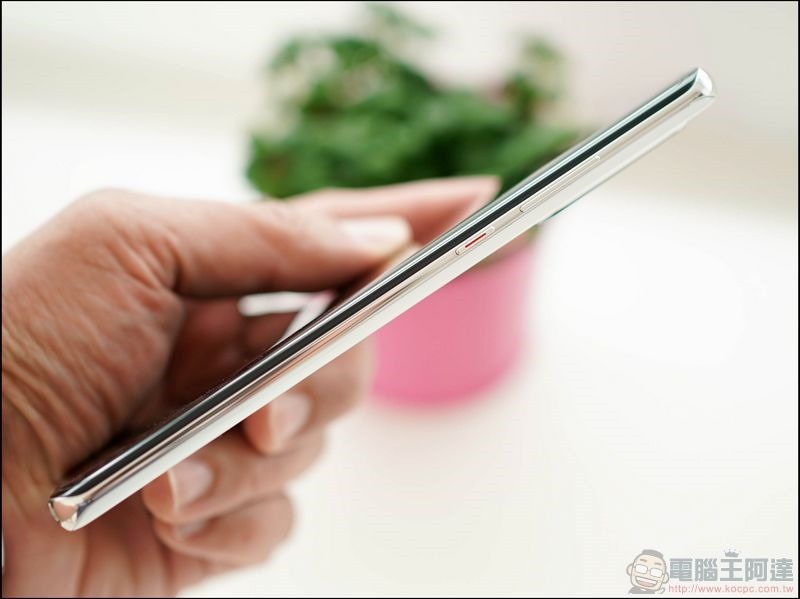 HUAWEI P30 Pro 珠光貝母色 開箱 - 07 HUAWEI P30 Pro 珠光貝母色 開箱 - 07