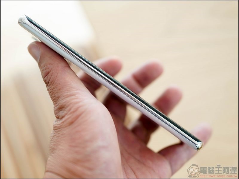 HUAWEI P30 Pro 珠光貝母色 開箱 - 08 HUAWEI P30 Pro 珠光貝母色 開箱 - 08