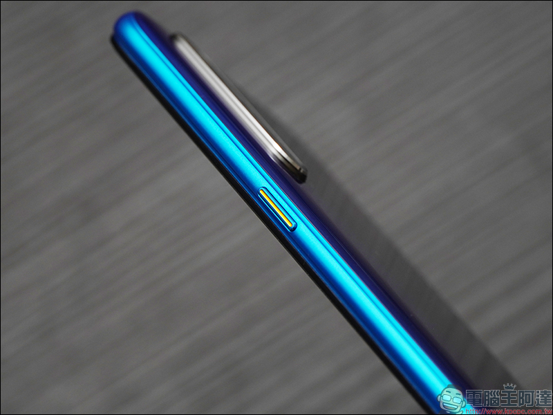 realme XT 開箱 、評測、動手玩:6400萬畫素四鏡頭主相機、高通S712處理器、螢幕指紋辨識、4000mAh大電量、VOOC 3.0 閃充 - 電腦王阿達 realme XT 開箱 、評測、動手玩:6400萬畫素四鏡頭主相機、高通S712處理器、螢幕指紋辨識、4000mAh大電量、VOOC 3.0 閃充 - 電腦王阿達