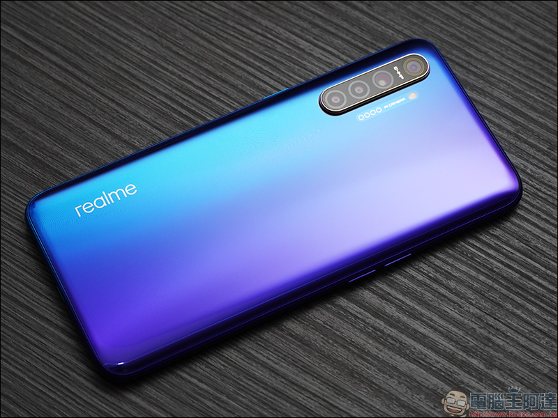 realme XT 開箱 、評測、動手玩:6400萬畫素四鏡頭主相機、高通S712處理器、螢幕指紋辨識、4000mAh大電量、VOOC 3.0 閃充 - 電腦王阿達 realme XT 開箱 、評測、動手玩:6400萬畫素四鏡頭主相機、高通S712處理器、螢幕指紋辨識、4000mAh大電量、VOOC 3.0 閃充 - 電腦王阿達