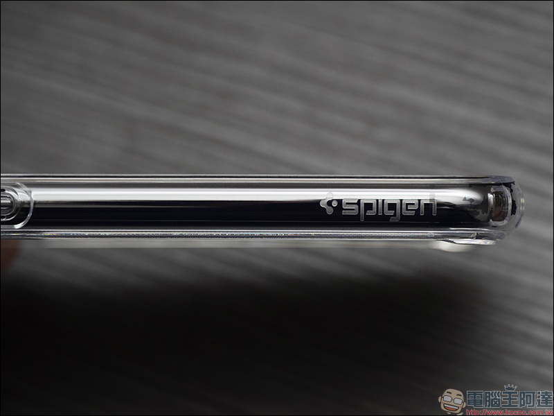 Spigen iPhone 11 系列防摔保護殼 開箱動手玩: Ultra Hybrid、Ultra Hybrid S、Slim Armor Essential S 兼具外型、防摔、實用追劇需求 - 電腦王阿達 Spigen iPhone 11 系列防摔保護殼 開箱動手玩: Ultra Hybrid、Ultra Hybrid S、Slim Armor Essential S 兼具外型、防摔、實用追劇需求 - 電腦王阿達