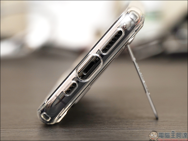 Spigen iPhone 11 系列防摔保護殼 開箱動手玩: Ultra Hybrid、Ultra Hybrid S、Slim Armor Essential S 兼具外型、防摔、實用追劇需求 - 電腦王阿達 Spigen iPhone 11 系列防摔保護殼 開箱動手玩: Ultra Hybrid、Ultra Hybrid S、Slim Armor Essential S 兼具外型、防摔、實用追劇需求 - 電腦王阿達