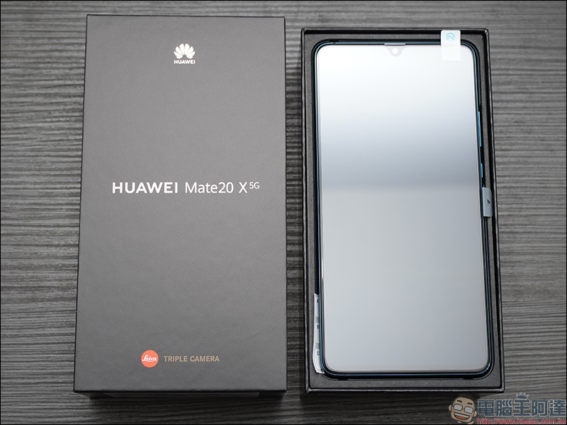 華為 HUAWEI Mate20 X5G 開箱、評測、動手玩：全球首款5G雙模、 7.2吋超大螢幕旗艦級手機 - 電腦王阿達