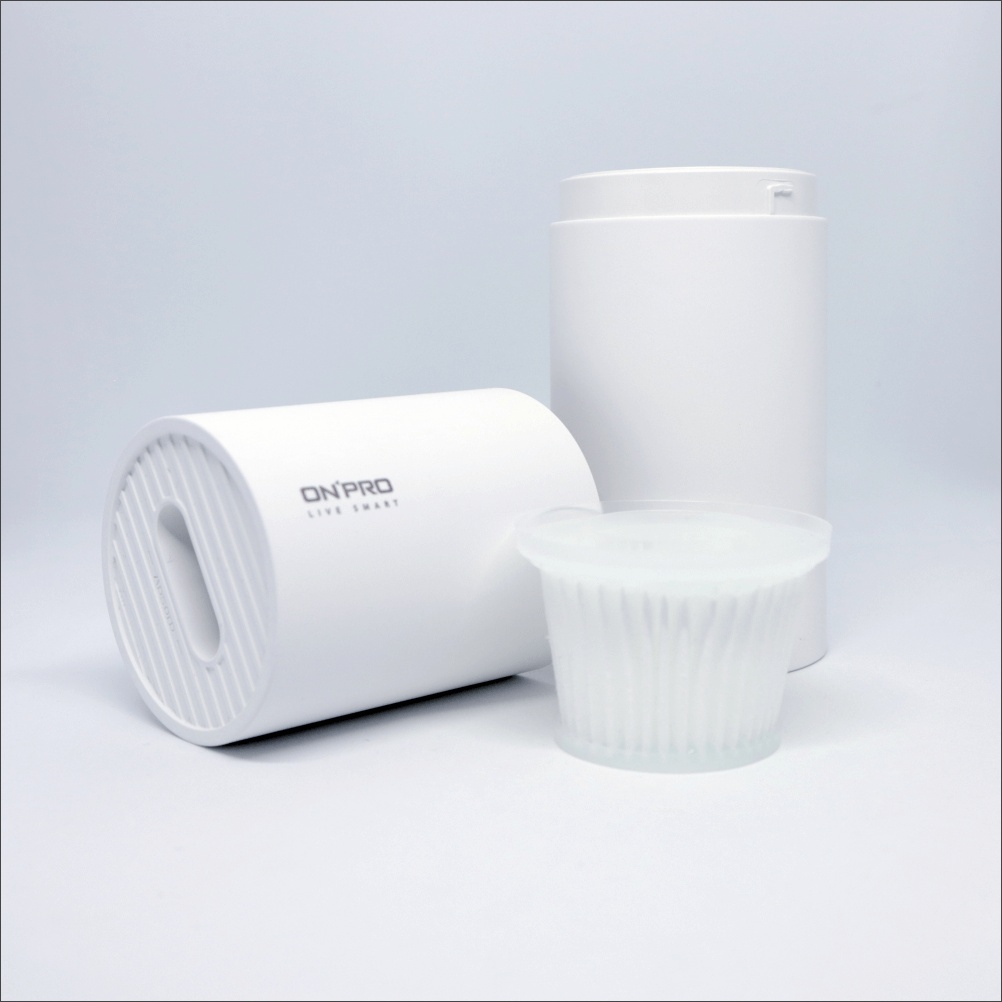 ONPRO UV-V1 USB 充電式吹吸兩用無線吸塵器 無印白 ONPRO UV-V1 USB 充電式吹吸兩用無線吸塵器 無印白