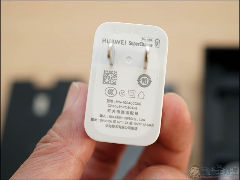 HUAWEI Mate 30 Pro 開箱 - 04 HUAWEI Mate 30 Pro 開箱 - 04