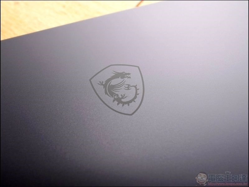 MSI Prestige 15 開箱 - 11 MSI Prestige 15 開箱 - 11