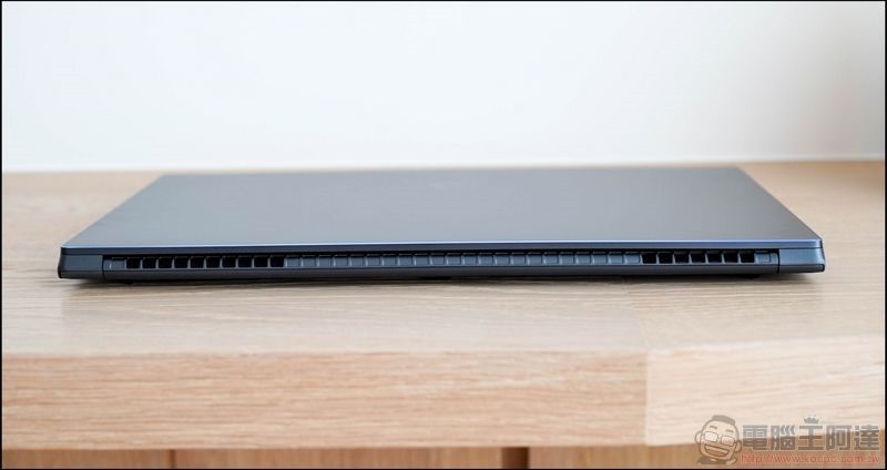 MSI Prestige 15 開箱 - 15 MSI Prestige 15 開箱 - 15