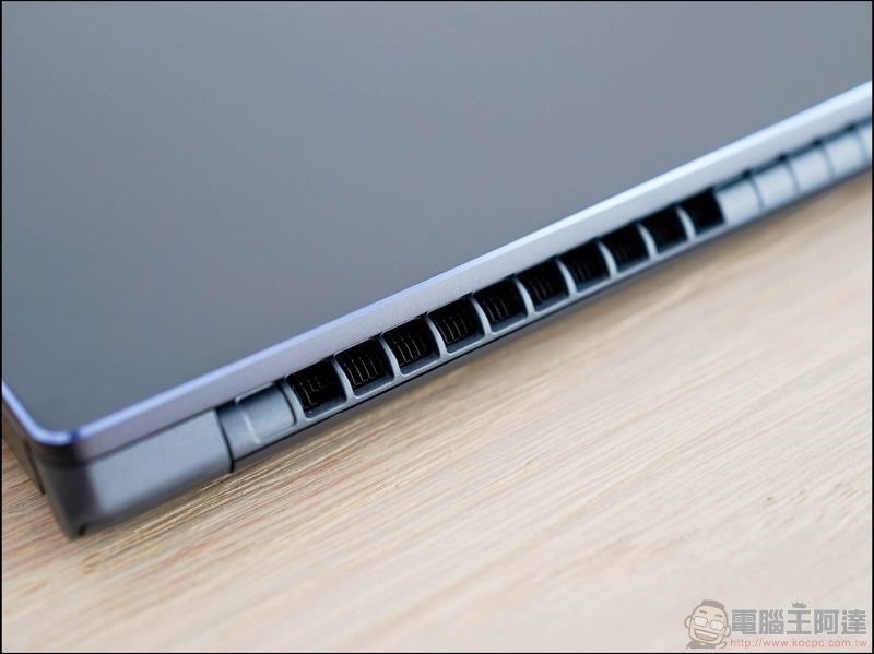 MSI Prestige 15 開箱 - 16 MSI Prestige 15 開箱 - 16
