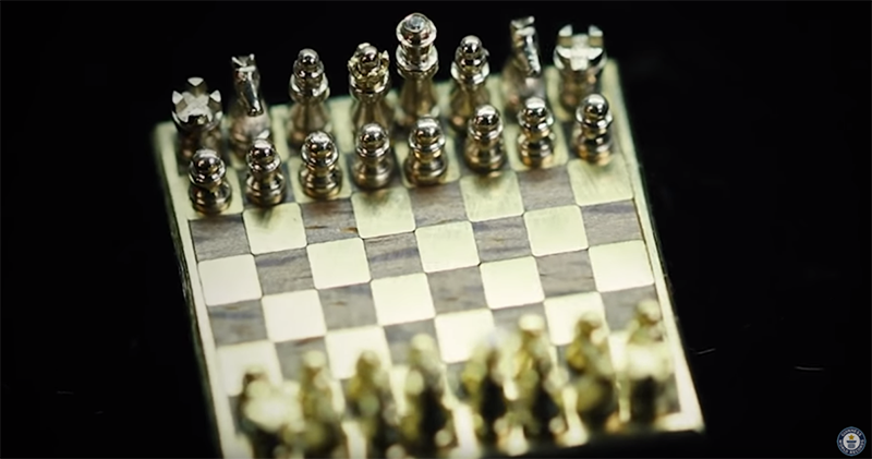 來看看破金氏世界紀錄的「 世界最小西洋棋組 」有多迷你 - 電腦王阿達 來看看破金氏世界紀錄的「 世界最小西洋棋組 」有多迷你 - 電腦王阿達