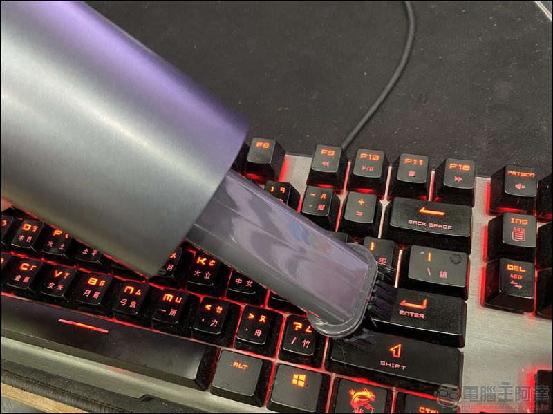 實用又時尚!ONPRO UV-V1 USB 充電式吹吸兩用無線吸塵器 開箱 - 電腦王阿達 實用又時尚!ONPRO UV-V1 USB 充電式吹吸兩用無線吸塵器 開箱 - 電腦王阿達