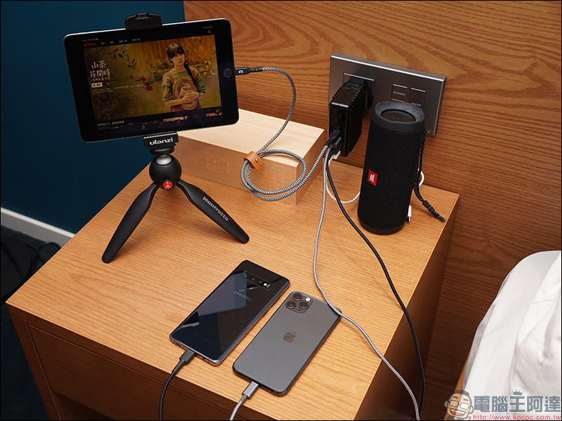 Zendure SuperTank 地表最強行動電源 開箱動手玩:27,000mAh 、USB-C PD(100W+60W)雙輸出、可充筆電、可帶上飛機(同場加映:Zendure 多款強悍充電配件) - 電腦王阿達 Zendure SuperTank 地表最強行動電源 開箱動手玩:27,000mAh 、USB-C PD(100W+60W)雙輸出、可充筆電、可帶上飛機(同場加映:Zendure 多款強悍充電配件) - 電腦王阿達