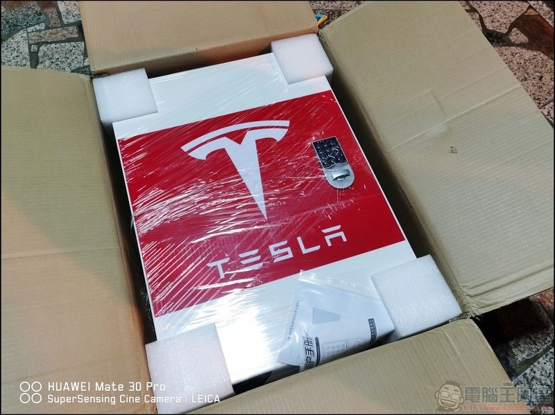 特斯拉充電樁保護箱 - 02 特斯拉充電樁保護箱 - 02