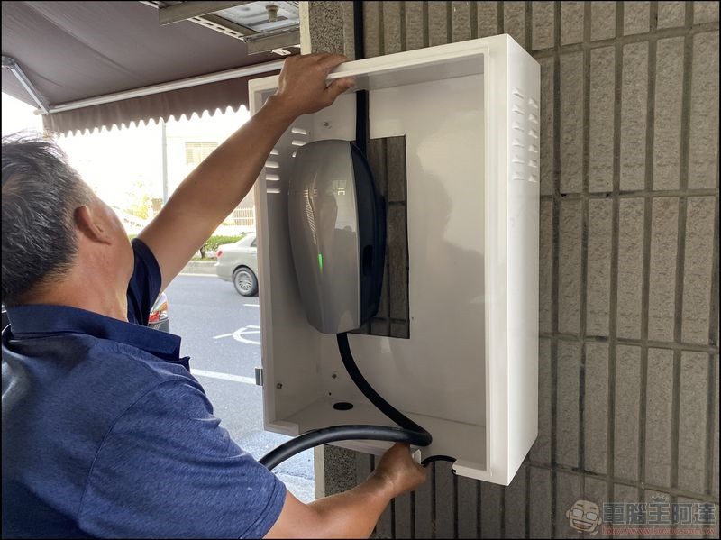 特斯拉充電樁保護箱 - 09 特斯拉充電樁保護箱 - 09