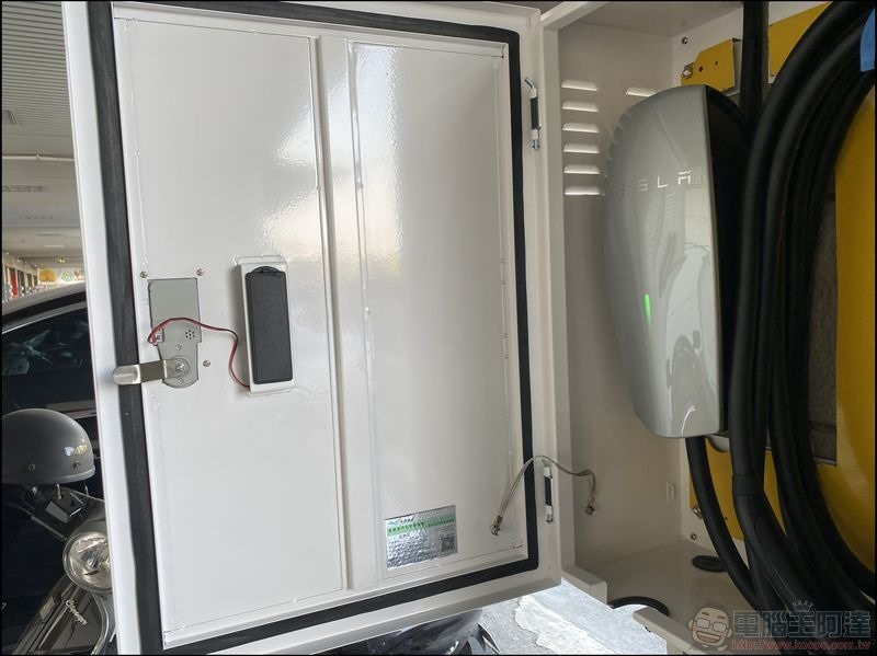 特斯拉充電樁保護箱 - 17 特斯拉充電樁保護箱 - 17