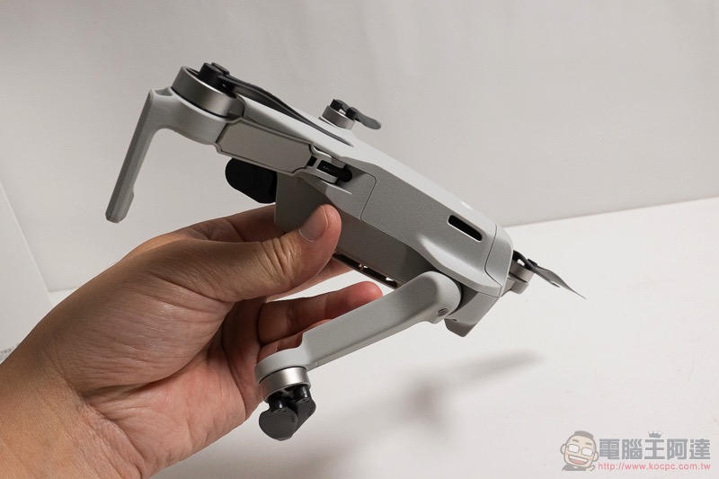 DJI Mavic Mini 開箱動手玩 :續航強悍又好攜帶,但真的適合用來入門嗎? - 電腦王阿達 DJI Mavic Mini 開箱動手玩 :續航強悍又好攜帶,但真的適合用來入門嗎? - 電腦王阿達