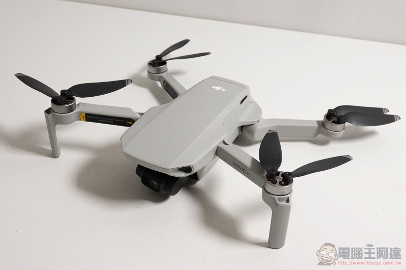 DJI Mavic Mini 開箱動手玩 :續航強悍又好攜帶,但真的適合用來入門嗎? - 電腦王阿達 DJI Mavic Mini 開箱動手玩 :續航強悍又好攜帶,但真的適合用來入門嗎? - 電腦王阿達