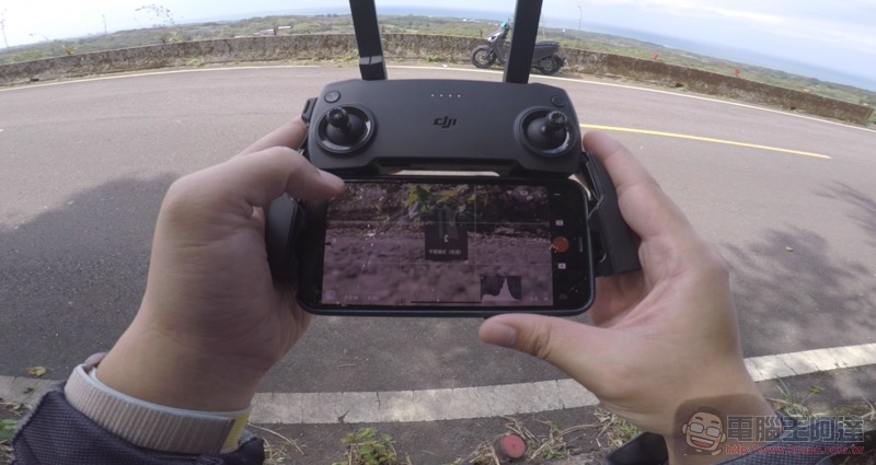 DJI Mavic Mini 開箱動手玩 :續航強悍又好攜帶,但真的適合用來入門嗎? - 電腦王阿達 DJI Mavic Mini 開箱動手玩 :續航強悍又好攜帶,但真的適合用來入門嗎? - 電腦王阿達