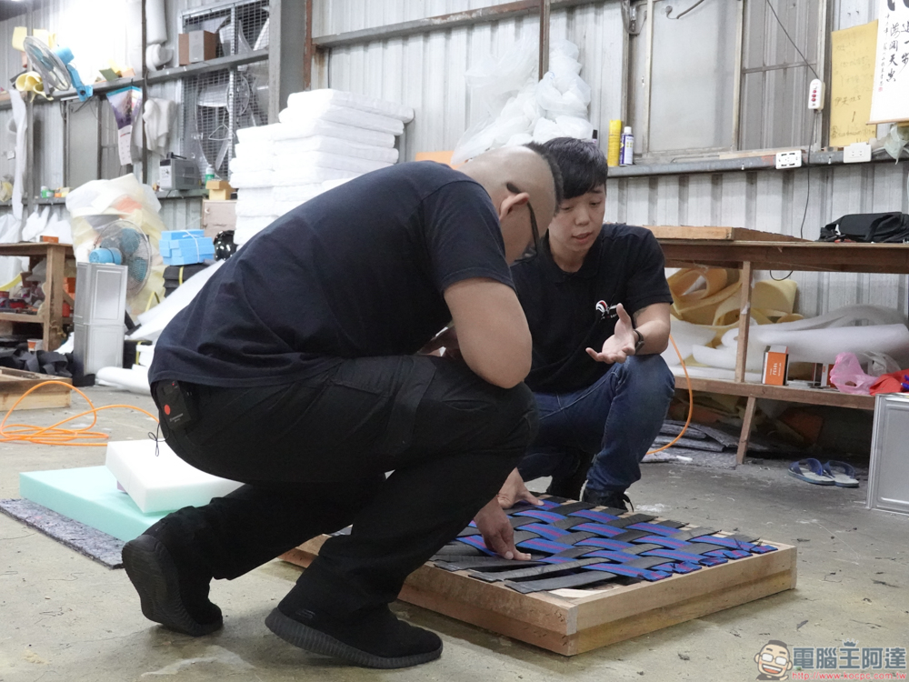 坐又銘沙發 從設計到組裝全部 MIT 手工打造!真正無毒無甲醛客製化沙發 - 電腦王阿達 坐又銘沙發 從設計到組裝全部 MIT 手工打造!真正無毒無甲醛客製化沙發 - 電腦王阿達