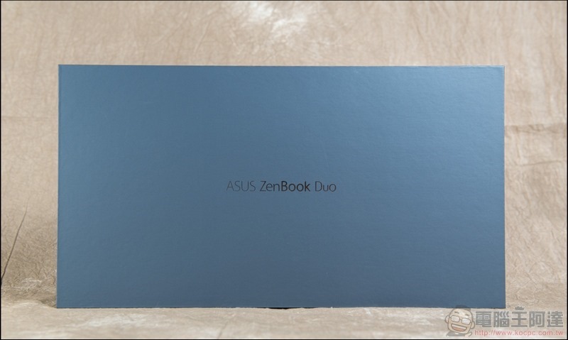 ASUS ZenBook Duo UX481 開箱 - 03