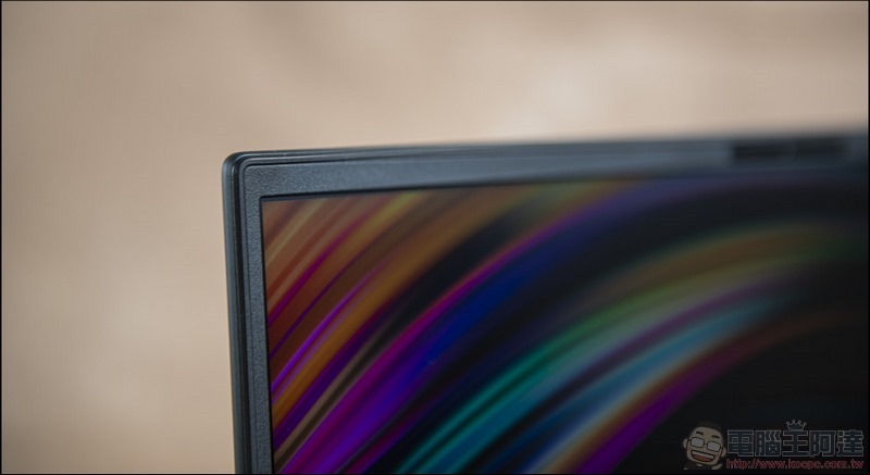 ASUS ZenBook Duo UX481 開箱 - 10 ASUS ZenBook Duo UX481 開箱 - 10