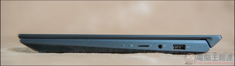 ASUS ZenBook Duo UX481 開箱 - 12