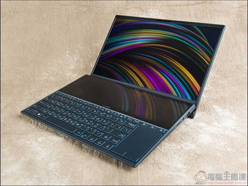 ASUS ZenBook Duo UX481 開箱 - 17 ASUS ZenBook Duo UX481 開箱 - 17
