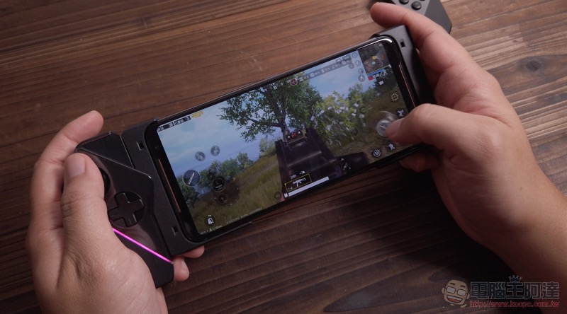 《絕地求生M》將導入 90fps 與 10-bit HDR 顯示規格支援,要換電競手機了嗎? - 電腦王阿達 《絕地求生M》將導入 90fps 與 10-bit HDR 顯示規格支援,要換電競手機了嗎? - 電腦王阿達