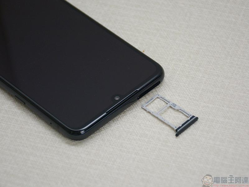 LG G8X ThinQ DualScreen 實測、動手玩,雙螢幕一次滿足你全方位需求 - 電腦王阿達 LG G8X ThinQ DualScreen 實測、動手玩,雙螢幕一次滿足你全方位需求 - 電腦王阿達