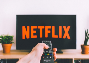 Netflix 於國外開始測試長期訂閱方案，一年折扣達 50% - 電腦王阿達