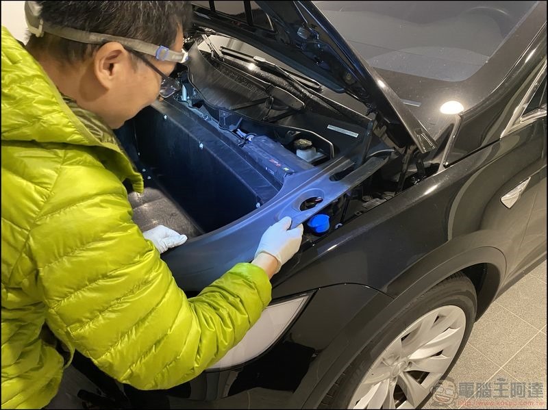 TESLA Model X 改裝自動升降引擎蓋 - 06 TESLA Model X 改裝自動升降引擎蓋 - 06