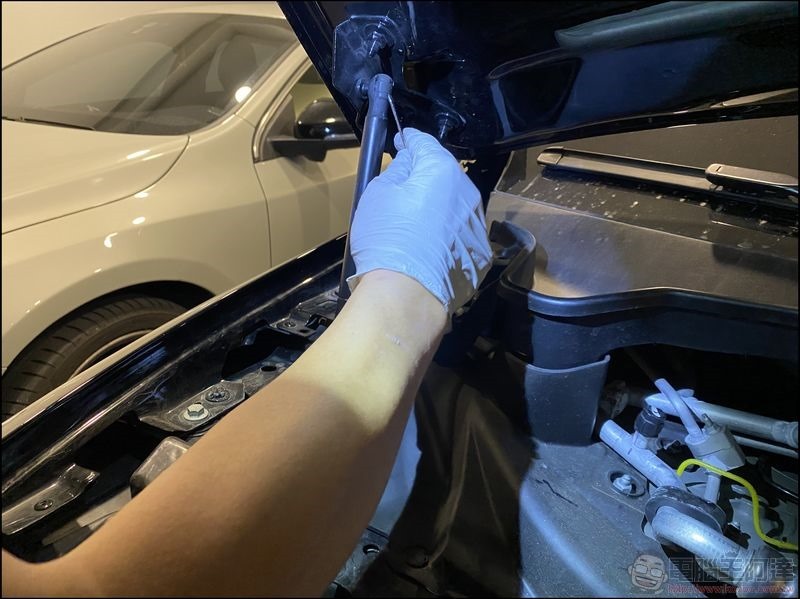 TESLA Model X 改裝自動升降引擎蓋 - 22 TESLA Model X 改裝自動升降引擎蓋 - 22