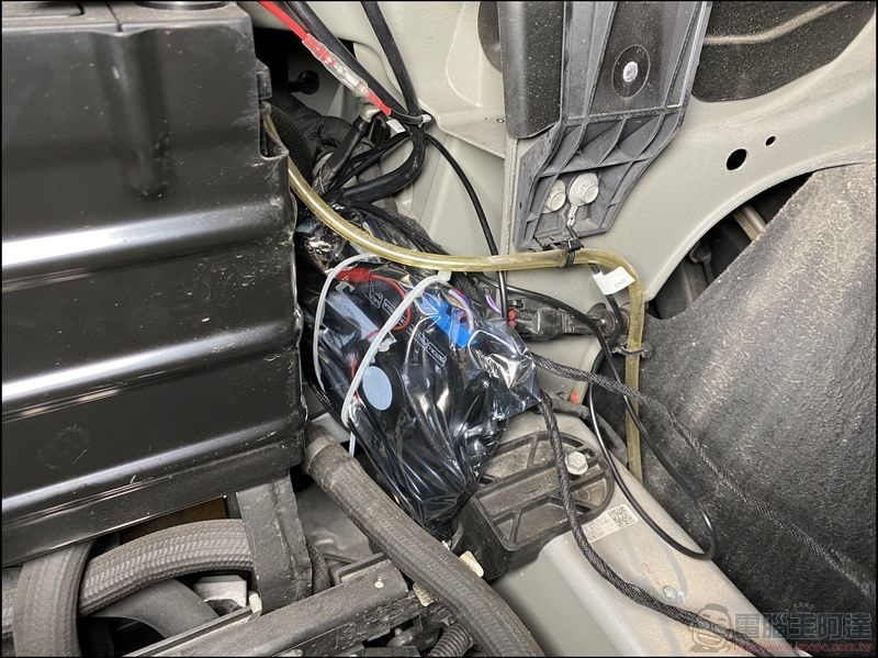 TESLA Model X 改裝自動升降引擎蓋 - 29 TESLA Model X 改裝自動升降引擎蓋 - 29