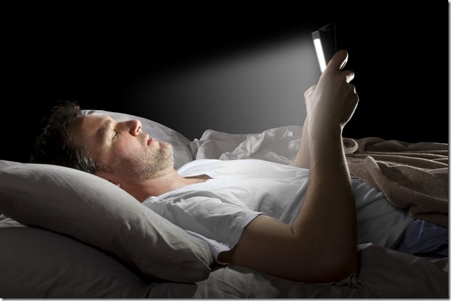 低藍光模式有助睡眠 低藍光模式有助睡眠
