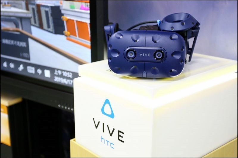 HTC新聞照片六-臺北市仁愛國中科技中心導入HTC VIVE Pro及內容 HTC新聞照片六-臺北市仁愛國中科技中心導入HTC VIVE Pro及內容