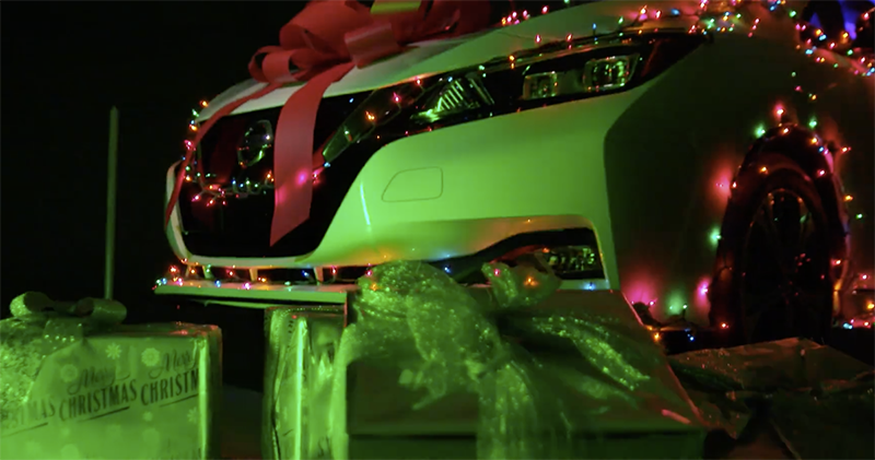 迎接聖誕 Nissan Leaf 電動車也會以「叮噹」聲默默從你身旁飄出（是警告音啦！） - 電腦王阿達