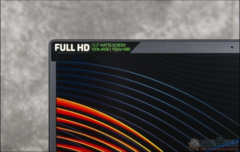 Razer Blade Stealth 13輕薄電競筆電開箱 - 12 Razer Blade Stealth 13輕薄電競筆電開箱 - 12
