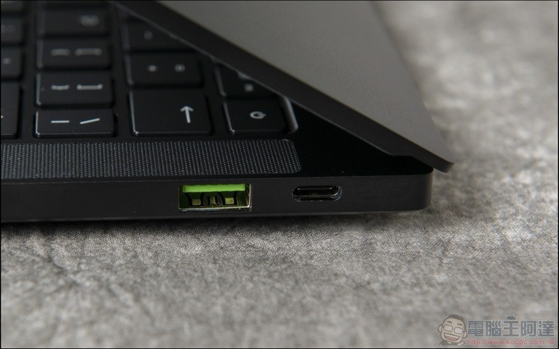 Razer Blade Stealth 13輕薄電競筆電開箱 - 19 Razer Blade Stealth 13輕薄電競筆電開箱 - 19