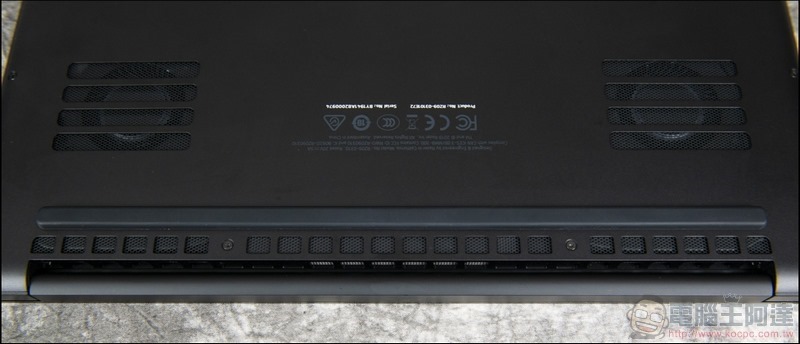 Razer Blade Stealth 13輕薄電競筆電開箱 - 21 Razer Blade Stealth 13輕薄電競筆電開箱 - 21