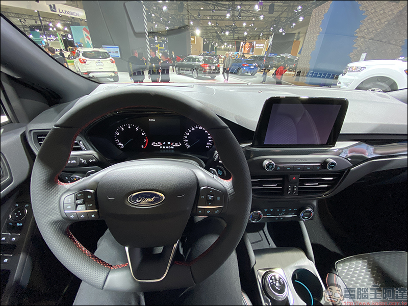 Ford Focus ST-Line Lommel 賽道特化版 在台推出:搭載多連桿後懸吊、 LED 尾燈組、加大碟盤,售價 92.9 萬元 - 電腦王阿達 Ford Focus ST-Line Lommel 賽道特化版 在台推出:搭載多連桿後懸吊、 LED 尾燈組、加大碟盤,售價 92.9 萬元 - 電腦王阿達