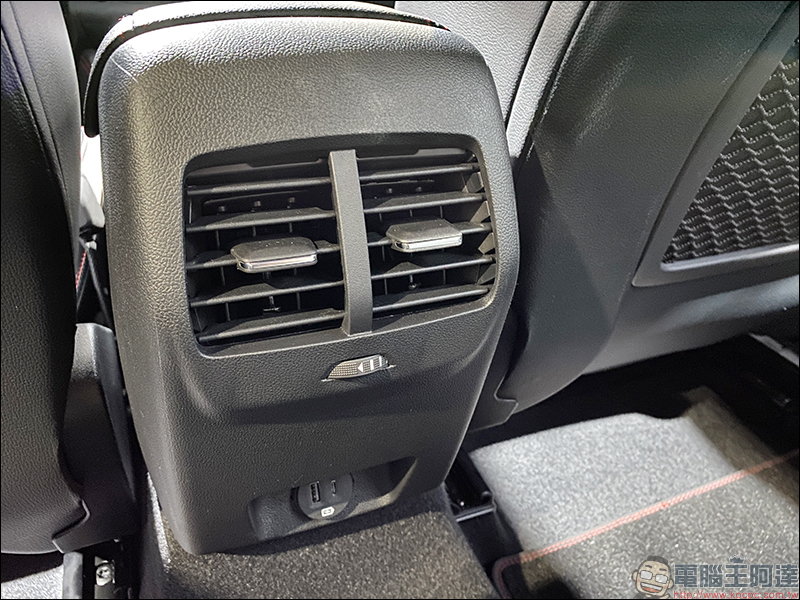 Ford Focus ST-Line Lommel 賽道特化版 在台推出:搭載多連桿後懸吊、 LED 尾燈組、加大碟盤,售價 92.9 萬元 - 電腦王阿達 Ford Focus ST-Line Lommel 賽道特化版 在台推出:搭載多連桿後懸吊、 LED 尾燈組、加大碟盤,售價 92.9 萬元 - 電腦王阿達