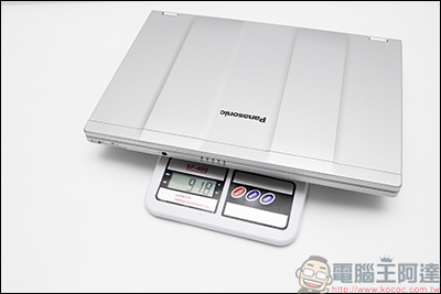 Panasonic TOUGHBOOK CF-SV8 & CF-LV8 開箱評測，真正日本製造、重量不到1公斤與強固設計 - 電腦王阿達