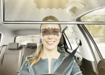 博世開發出智慧車用遮陽板 Virtual Visor ，自動遮擋眼前光線 - 電腦王阿達