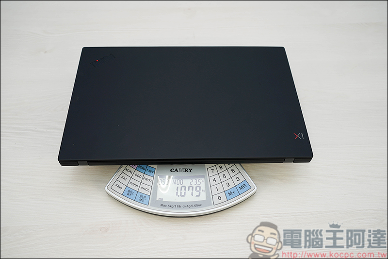 Lenovo ThinkPad X1 Carbon 7th 開箱,只有一公斤出頭的高效能軍規Ultrabook - 電腦王阿達 Lenovo ThinkPad X1 Carbon 7th 開箱,只有一公斤出頭的高效能軍規Ultrabook - 電腦王阿達