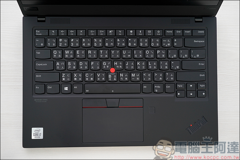 Lenovo ThinkPad X1 Carbon 7th 開箱,只有一公斤出頭的高效能軍規Ultrabook - 電腦王阿達 Lenovo ThinkPad X1 Carbon 7th 開箱,只有一公斤出頭的高效能軍規Ultrabook - 電腦王阿達